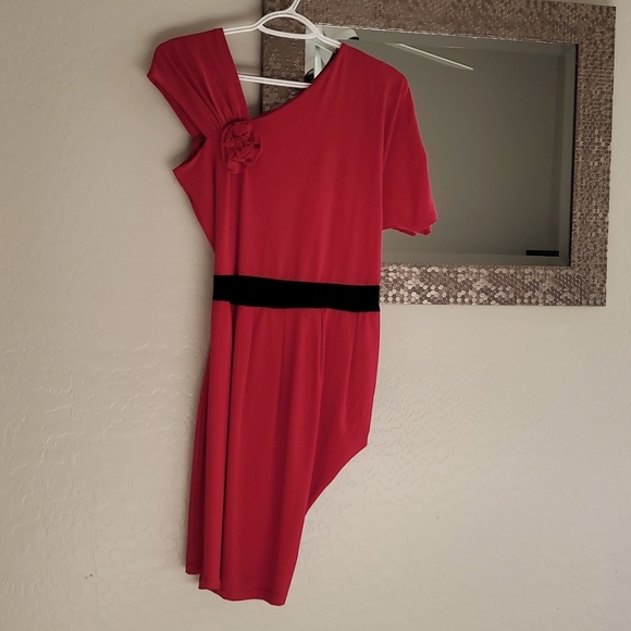 Red Dress - Picture 1 of 2